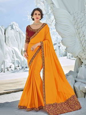 Оранжевое индийское сари из креп-жоржета, украшенное вышивкой со стразами