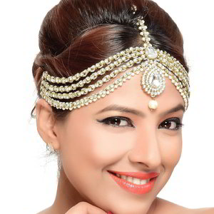 Молочное и золотое индийское украшение на голову (манг-тика) со стразами, бисером