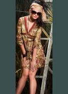 Короткое летнее мини платье из хлопка (ситца) с бледно-карминной отделкой, с рукавами три четверти