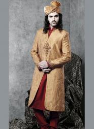 Бледно-коричневый необычный карнавальный мужской костюм из шёлка (брюки бордовые)