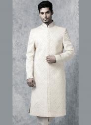 Белый необычный индийский свадебный мужской костюм из шёлка