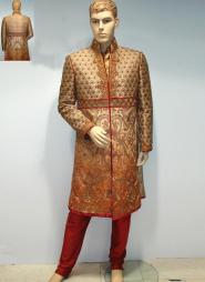 Кремовый национальный свадебный мужской костюм из шёлка (брюки красные), Индия