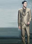 Тёмно-бежевый стильный мужской костюм-тройка (с жилетом) + рубашка + галстук