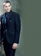 Синий классический мужской костюм-двойка + рубашка + галстук с брошью