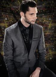 Классический мужской костюм-двойка + рубашка + галстук с брошью