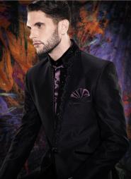 Тёмно-пурпурный модный мужской френч (воротник — стойка), украшенный вышивкой + брюки + рубашка