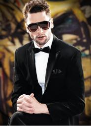 Чёрный классический мужской костюм-двойка + рубашка с бабочкой