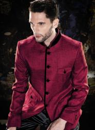 Малиновый модный мужской френч (воротник — стойка) + чёрные брюки