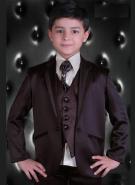 Школьный тёмно-коричневый костюм-тройка (с жилетом) + рубашка + шейный платок с брошью для мальчиков от 2 до 16 лет