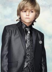 Тёмно-серый красивый костюм-тройка (с серебристым жилетом) + чёрная рубашка + галстук с брошью для мальчиков от 2 до 16 лет