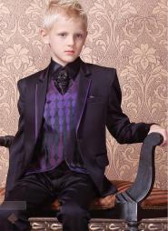 Чёрный красивый костюм-тройка (с фиолетовым жилетом) + рубашка + галстук с брошью для мальчиков от 2 до 16 лет