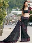 Чёрное индийское сари из креп-жоржета с тёмно-вишнёвыми элементами