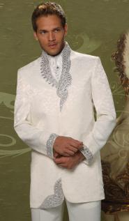 Белоснежный шикарный свадебный / вечерний мужской костюм-двойка + рубашка + манишка с брошью