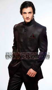 Чёрный свадебный / вечерний френч (воротник — стойка), украшенный вышивкой скрученной шёлковой нитью, бисером и пайетками + брюки