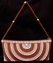 Индийская маленькая сумочка цвета жжёной умбры, украшенная бисером и стразами