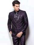 Тёмно-пурпурный мужской костюм-двойка + шёлковая рубашка + галстук с брошью