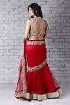 Красное свадебное индийское сари