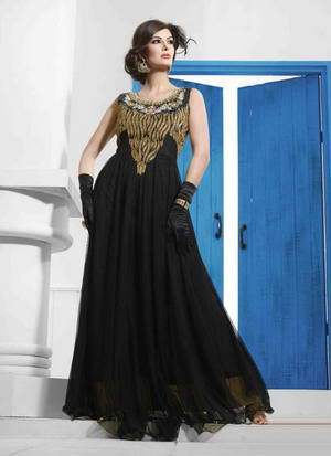 Чёрное длинное модное платье в пол, без рукавов