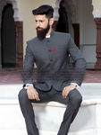 Серый мужской костюм-двойка