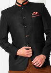Чёрный мужской пиджак