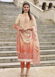 Персиковое индийское платье / костюм, с рукавами ниже локтя, украшенное вышивкой