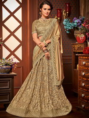 Золотистое лехенга-сари из шёлка-сырца и из фатина