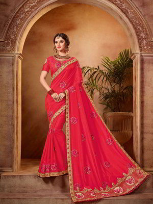 Красное индийское сари из шёлка