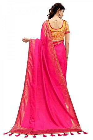 Пурпурное и рыжое шёлковое индийское сари, украшенное вышивкой