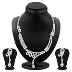 Серебристое индийское колье и серьги, покрытые родием, с белыми стразами