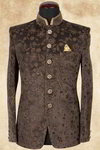 Тёмный бархатный мужской френч (воротник — стойка), украшенный вышивкой