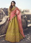 Салатовый национальный индийский женский костюм лехенга (ленга) чоли, украшенный вышивкой с люрексом