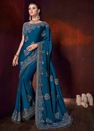 Синее индийское сари из атласа, украшенное вышивкой