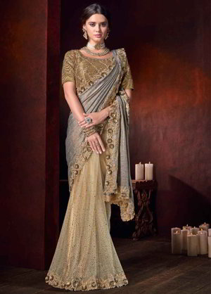 Серебристое и золотое индийское сари, украшенное вышивкой
