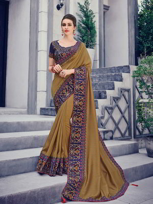 Горчичное и золотистое шёлковое индийское сари, украшенное вышивкой со стразами