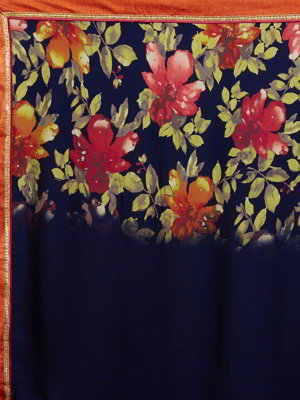 Разноцветное индийское сари из креп-жоржета, украшенное печатным рисунком со стразами