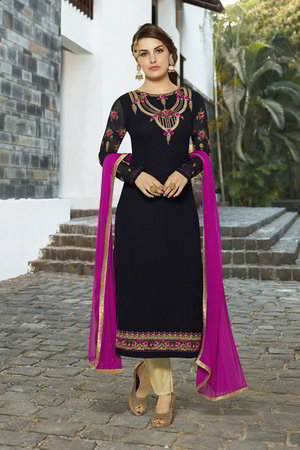 Чёрное индийское платье / костюм из креп-жоржета, с длинными рукавами, украшенное вышивкой