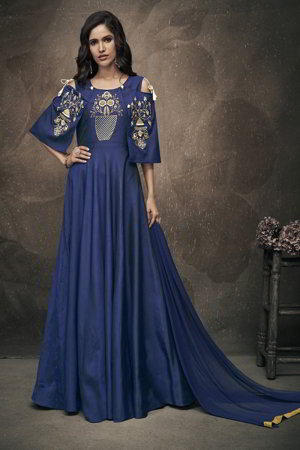 Тёмно-синее шифоновое и шёлковое платье / костюм, украшенное вышивкой