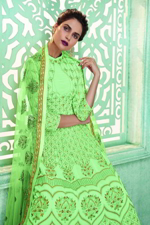Мятно-зелёное платье / костюм из креп-жоржета и фатина, украшенное вышивкой