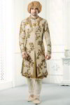 *Кремовый индийский свадебный мужской костюм / шервани из хлопка с шёлком и блестящей ткани, украшенный вышивкой люрексом с перламутровыми бусинками