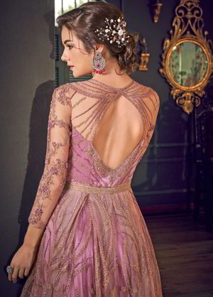 Лиловое роскошное длинное платье в пол из гипюра, с рукавами три четверти