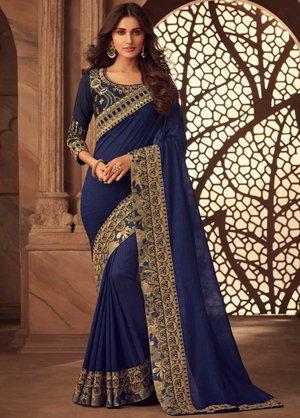 Тёмно-синее шёлковое индийское сари, украшенное вышивкой
