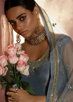 Серый индийский женский свадебный костюм лехенга (ленга) чоли из фатина, украшенный вышивкой