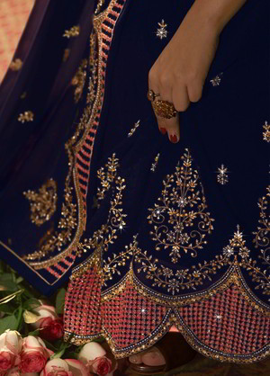 Розовый и синий индийский женский свадебный костюм лехенга (ленга) чоли из креп-жоржета, украшенный вышивкой
