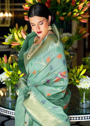 Цвета морской волны льняное и шёлковое индийское сари, украшенное вышивкой люрексом