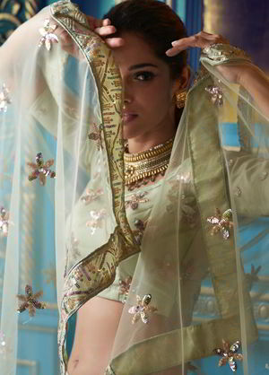 Фисташковый индийский женский костюм лехенга (ленга) чоли