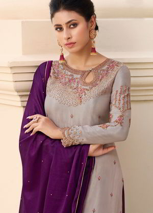 Фиолетовое и серое платье / костюм, украшенное вышивкой