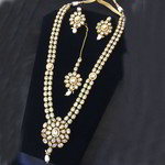 *Молочное и золотое индийское украшение на шею со стразами, искусственными камнями