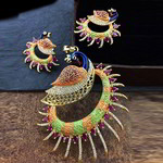 Позолоченный индийский кулон и серьги, цветная эмаль, стразы