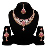 *Молочное и золотое индийское украшение на шею со стразами