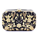 Чёрная шёлковая женская сумочка-футляр, украшенная вышивкой